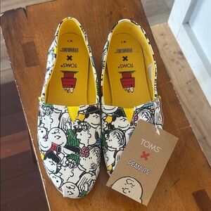 TOMS Peanuts Graphic Slip-Ons - Black, White, Yellow
